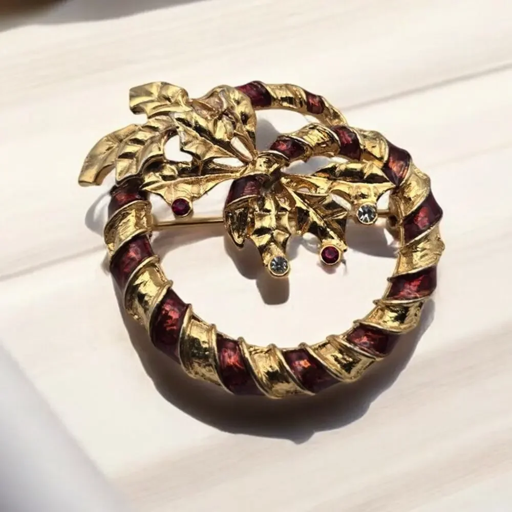 Red Gold Wreath Brooch Pin Textured Leaf Statement Jewelry Ornate Classic Style
